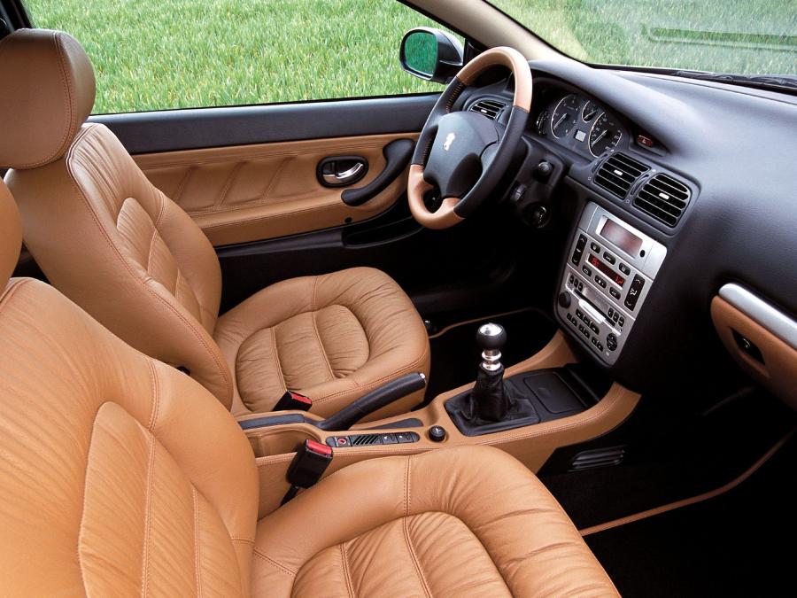  Peugeot 406 Coupe 1997 года  (фото 17 из 23)